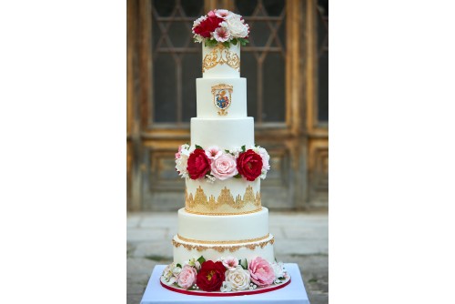 Honosná torta na svadbu rodu Esterházyovcov